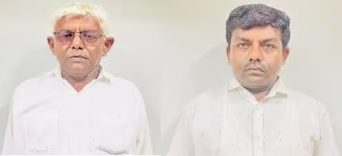 અધધ... રૂ. 30 લાખની લાંચની માંગણી, ACB એ સરપંચના પતિ સહિત બે શખ્સોને રૂ. 5 લાખ લેતા ઝડપ્યાં slide 1