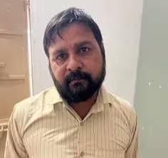 ACB એ બિલિયા ગ્રામ પંચાયતના કર્મચારીને 200 રૂપિયાની લાંચ લેતા ઝડપી લીધા slide 1