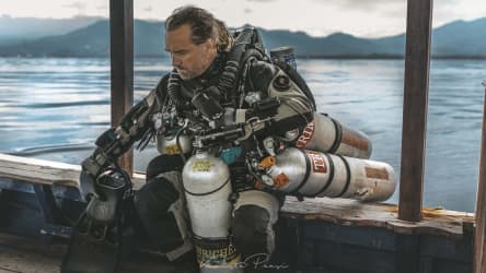 Koh Tao Divers rebreather diver preparing to enter the sea with CCR gear from the boat