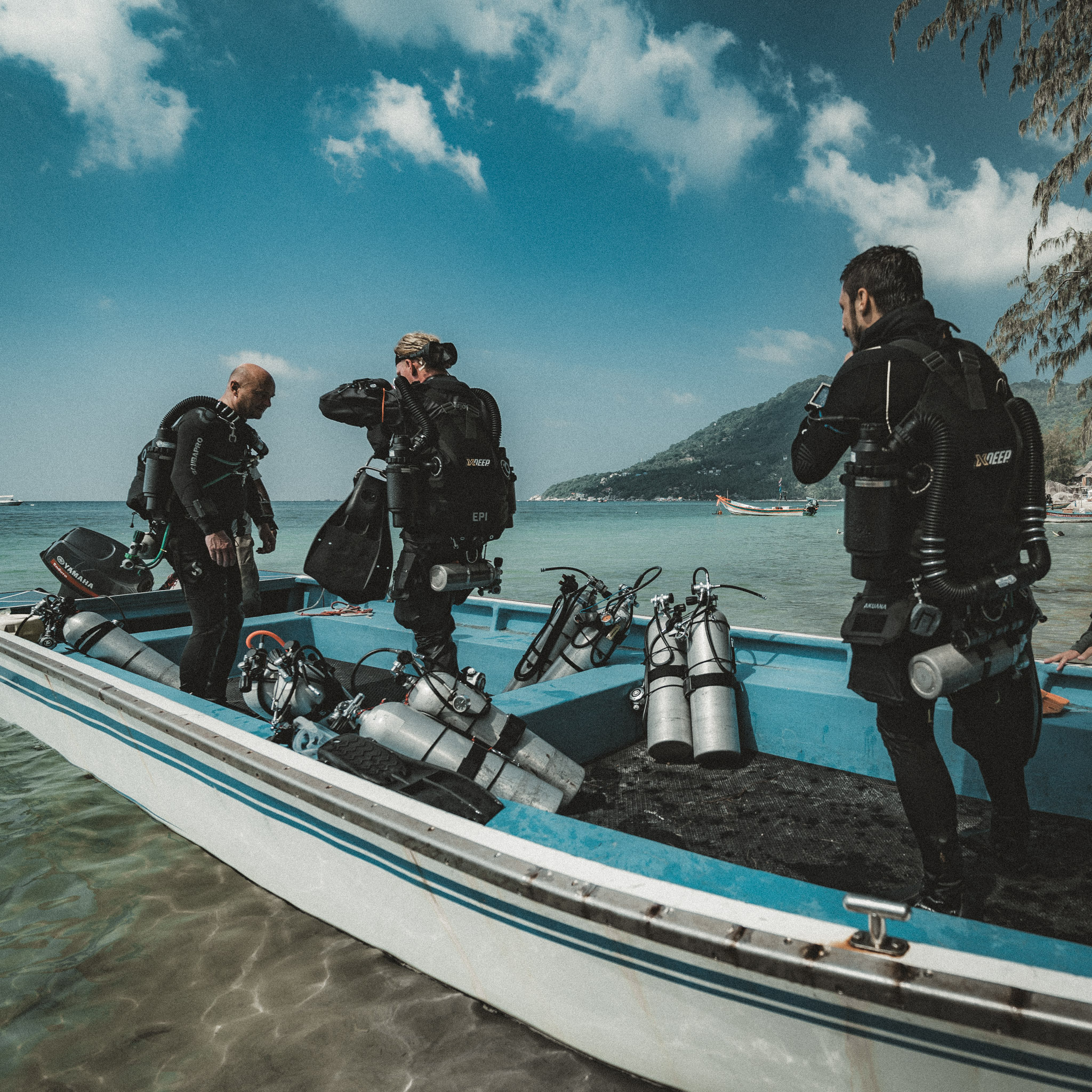 Koh Tao Divers rebreather divers ready to go diving