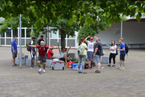 Geschafft! An der Schule angekommen