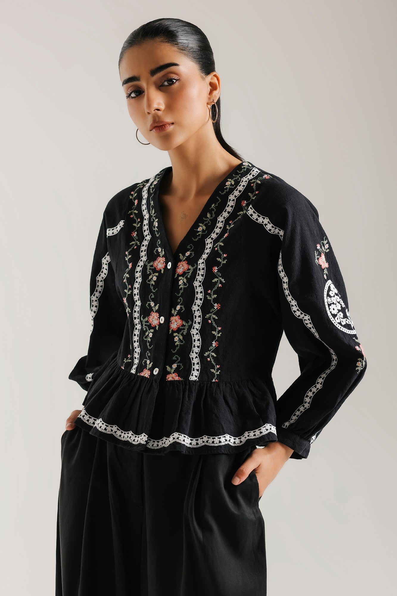 SHIRT (E3446-108-902) SHIRT (E3446-108-902)