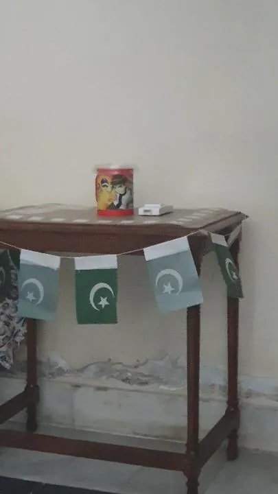 Pakistani Jhandian