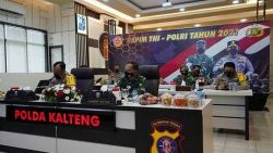 Melalui Vicon, Danrem 102/Pjg ikuti Rapim TNI – Polri