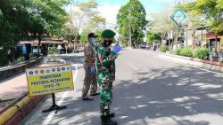 Kedapatan Langgar Prokes, Warga Kobar Kena Sanksi