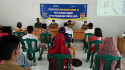 Dukung Penuh Program Vaksinasi, Babinsa Sei Damar Hadiri Sosialisasi Vaksinasi Covid 19