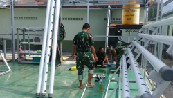 Wujudkan Kemandirian Pangan, Kodim Pangakalan Bun Lakukan Perawatan Kebun Hidroponik Secara Berkala