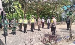 Koramil 1013-03/Teweh Tengah Ikut Amankan Posko Penyekatan Peniadaan Mudik Lebaran 1442 H