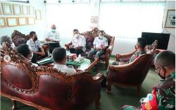 Dandim 1013/Muara Teweh Sambut Kedatangan Kadis Pertanian