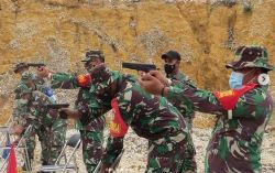 Asah Kemampuan, Anggota Kodim 1013/Mtw Latihan Menembak