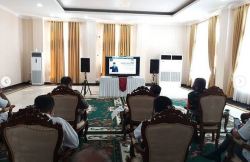 Kasdim 1013/Mtw Hadiri Rapat Koordinasi Percepatan Penanganan Covid-19 Tahun 2021 Secara Virtual Zoom