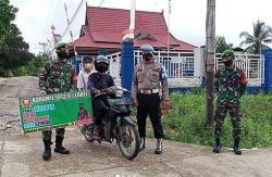 Tegakan Disiplin Prokes, Babinsa Koramil 1013-06/Lahei Sosialisasi Penarapan Disiplin Protokol Kesehatan.