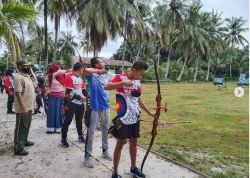 Kasdim 1016/Palangka Raya Pimpin Pembinaan Club Panahan P2AC Kalteng