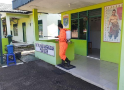 Demi Menjaga Keamanan di Masa Pandemi Covid-19, Kodim 1013/Mtw Berkoordinasi Dengan BPBD Semprot Cairan Desinfektan Di Area Kodim 1013/Mtw