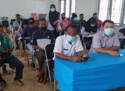 Babinsaramil Menghadiri Lokakarya Dan Sosialisasi Massal Bantuan Pemerintah untuk Masyarakat (BPM) KOTAKU