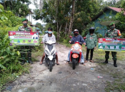 Koramil 14/Uut Murung Himbau Masyarakat Patuhi Protokol Kesehatan