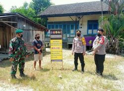 Babinsa Koramil Tewah Himbau Prokes Dan Sosialisasikan Larangan Mudik