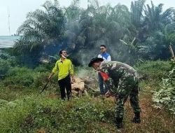 Serius Tangani Covid 19, Babinsa Natai Kondang Ajak Warga Jaga Kebersihan