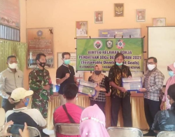 Babinsa 1015-08/Mbk Hadiri Bimtek Pokja Relawan Pendataan SDGs