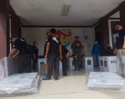 Koramil Tumbang Miri Kawal Pendistribusian Logistik Pilkada di Tiga Kecamatan Wilayah Kabupaten Gunung Mas