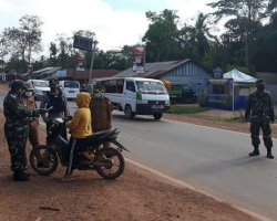 Koramil 1015-11/Cpg Sosialisasikan Pemakaian Masker Serta Himbauan Tidak Mudik