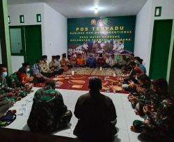 Bersama Warga, Koramil 1014 – 07/Balai Riam Gelar Syukuran di Pos Terpadu