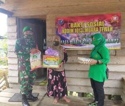 Peduli Warga Terdampak Covid-19 dan Kurang Mampu, Koramil 1013-03/Teweh Tengah Bagikan Sembako.