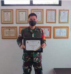 KPP Pratama Muara Teweh Berikan Piagam Penghargaan Dalam Rangka Penyelesaian Laporan SPT Tahun 2020 Kepada Kodim 1013/MTW