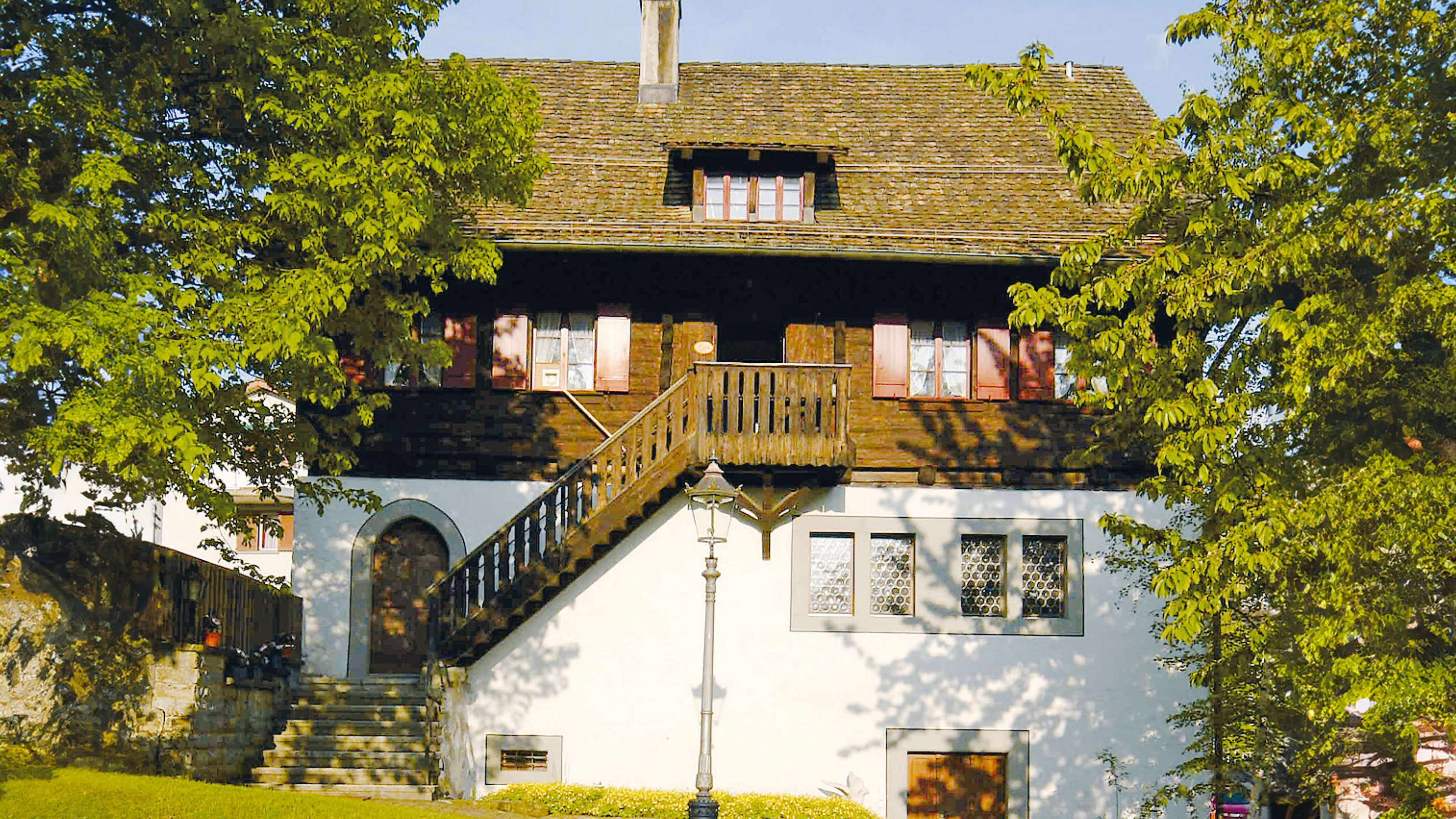 Aussenaufnahme des alten Gemeindehaus in Wollerau