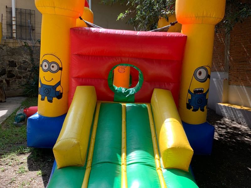 Castillo Minions image 1