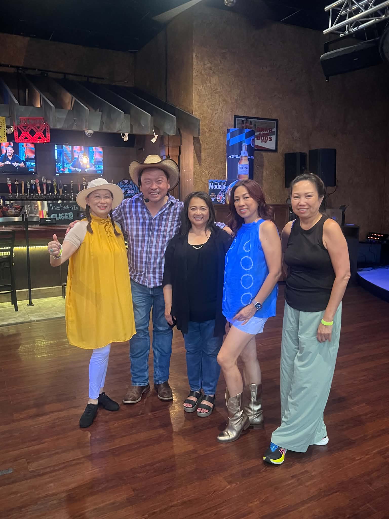 Line Dancing Pop-ups