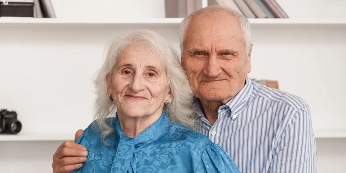 Nach 60 Jahren Ehe verlor ich meine Frau – Wenige Tage später überreichte mir ihr Anwalt einen abschließenden Brief und sagte: „Du warst nie wirklich mit ihr verheiratet