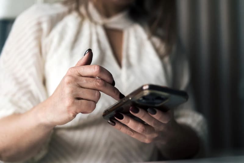 A Woman Took My Reserved Seat on a Flight – Then My Husband Came over and Asked, 'What Are You Doing Here?