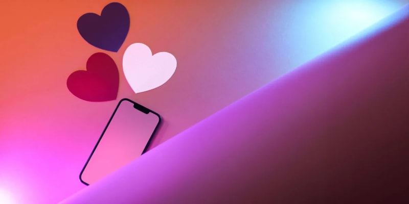 I Fell for a Woman 20 Years Older than Me After We Matched on Tinder – On Her Birthday, My Phone Slipped Into Her Couch and What I Pulled Out Made My Blood Run Cold