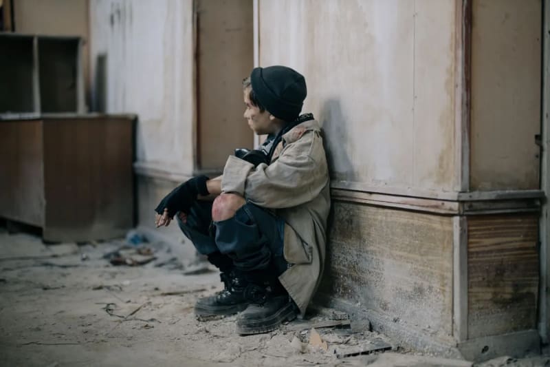 I Gave My Last $10 to a Young Homeless Man in 2000 – Today, His Lawyer Came to My Door with a Box and Said, 'He Made Sure You Got What You Deserve