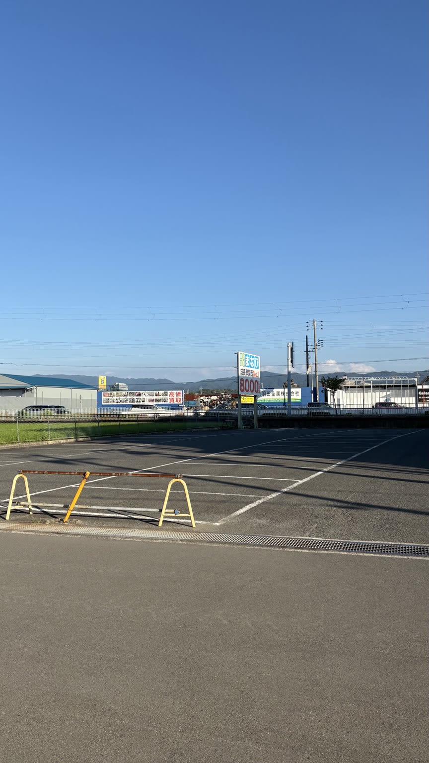 泉佐野市立南部市民交流センター体育分館の屋外駐車場