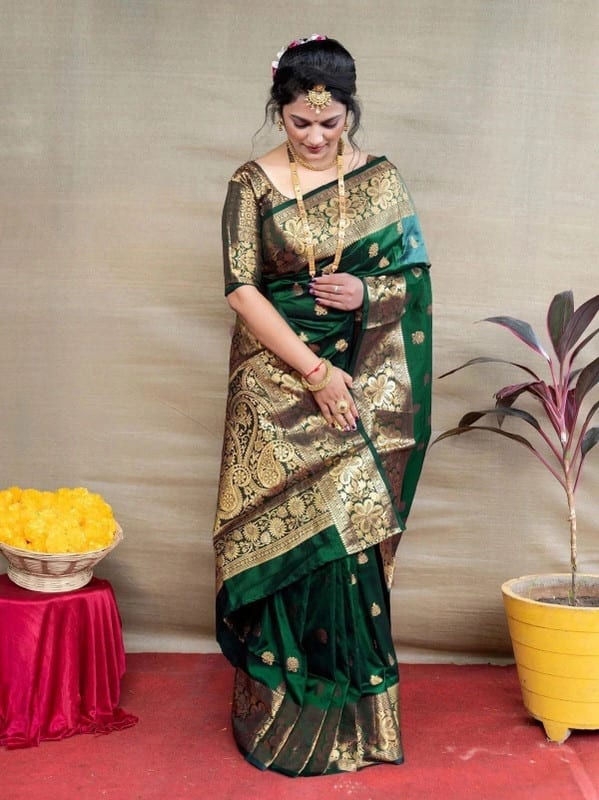 Mishowglitter Woven Patola Jacquard, Pure Silk Saree