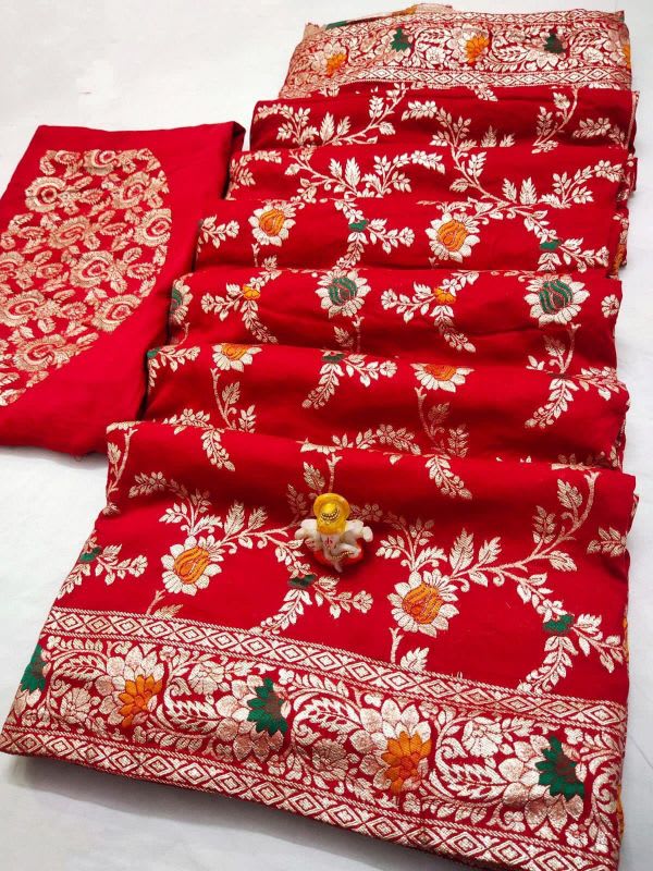 Omsaiarts Floral Print Kanjivaram Jacquard, Pure Silk Saree