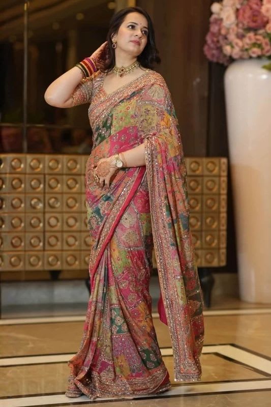 Tanvi enterprise Printed, Floral Print, Geometric Print, Embellished, Digital Print Bollywood Art Silk Saree