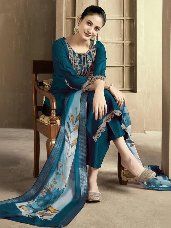 Pink She Women Cotton Silk Kurti Pant Dupatta Set