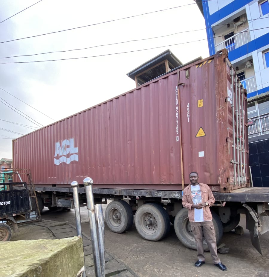 Big M Brokante container offloading