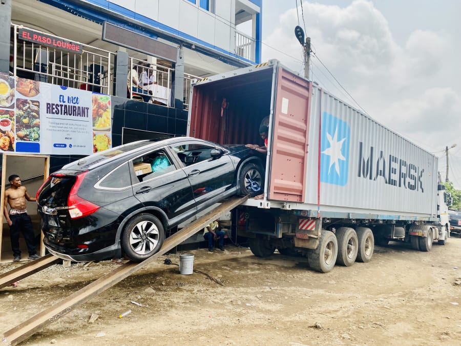 Big M Brokante container offloading