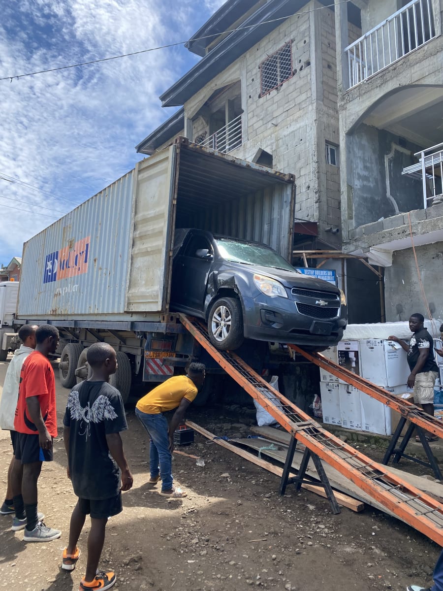 Big M Brokante container offloading