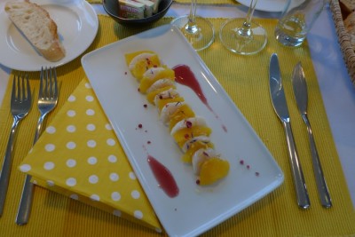 Mango and scallops