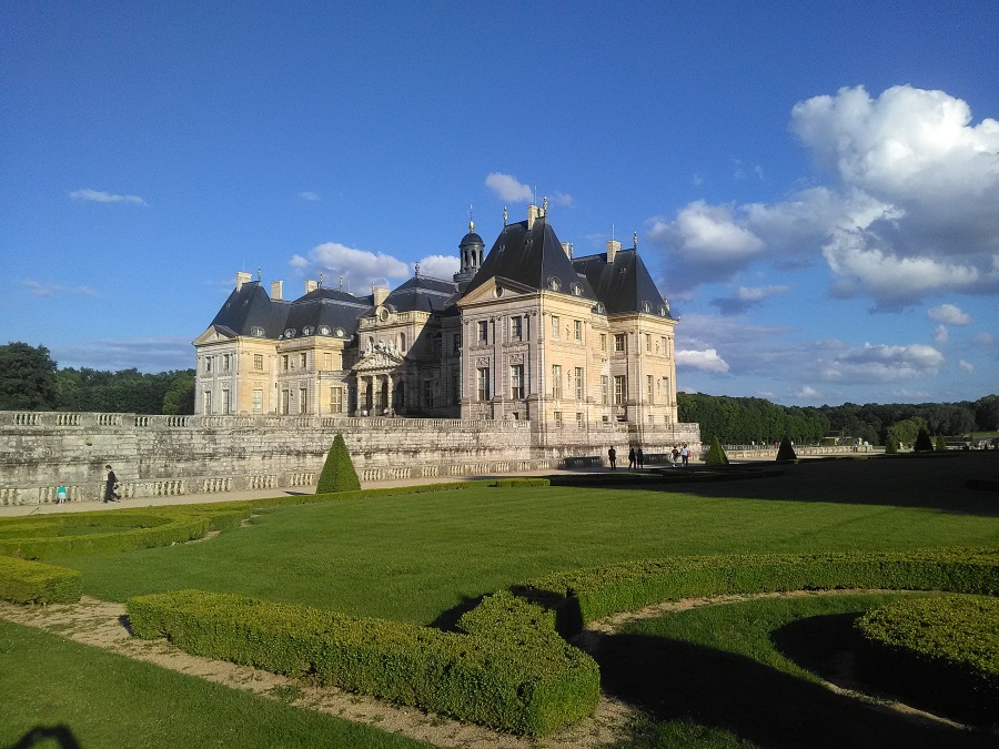 Vaux le Vicomte castle in evening light