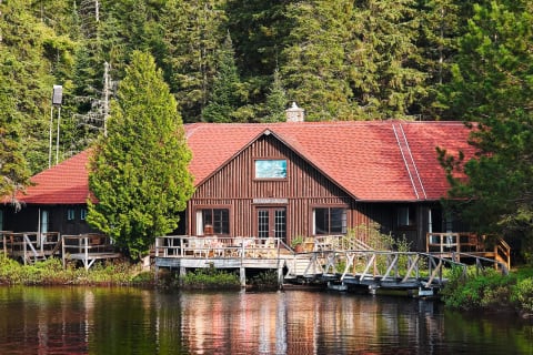 Arowhon Pines