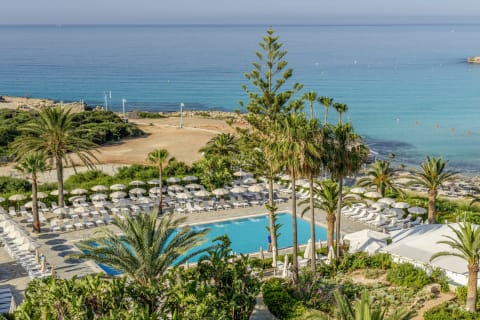 Badeferien im Nissi Beach Resort