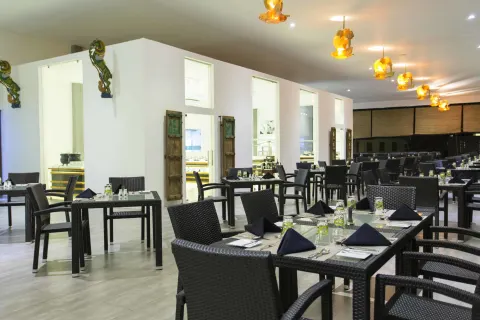 Aliya Resort & Spa