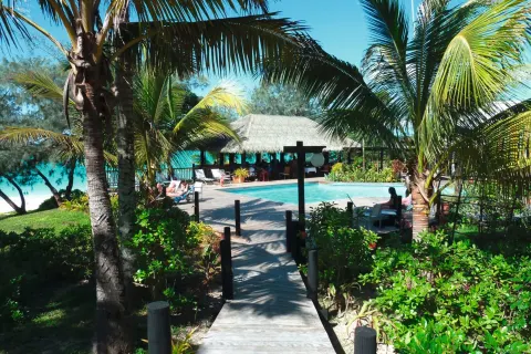 Hotel Drehu Village