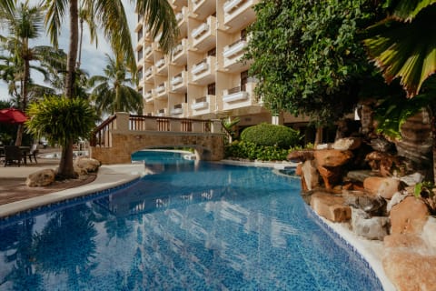 Costabella Tropical Beach Hotel